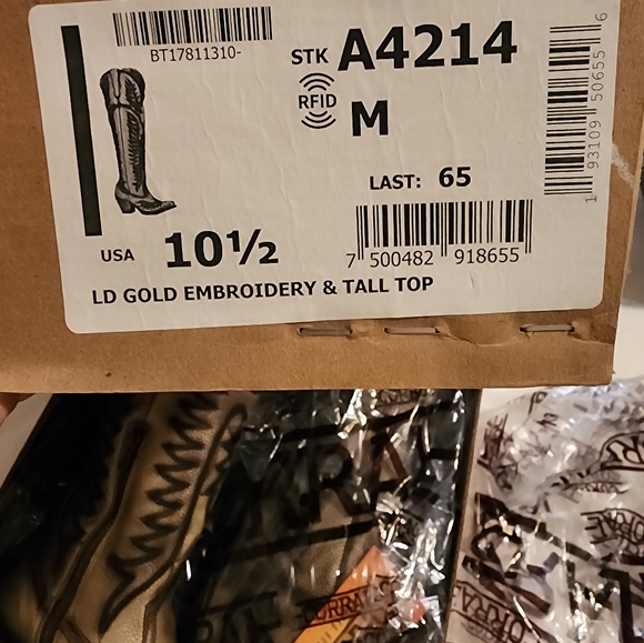 Corral Black and Gold Tall Top Boots - Picture 2 of 3